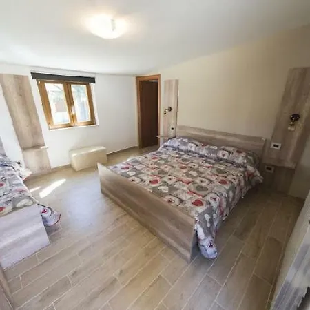 Bed & Breakfast A Due Passi