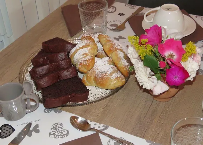 ベッド・アンド・ブレックファスト A Due Passi ロリカ