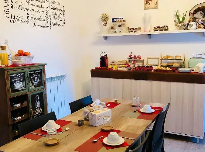 ベッド・アンド・ブレックファスト A Due Passi